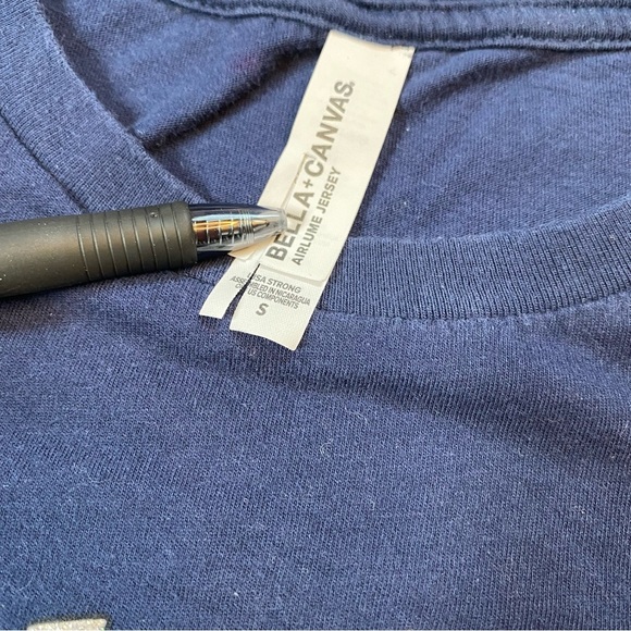 Y’all Need Dolly Graphic Sparkly T-shirt - Picture 6 of 6